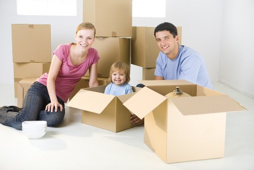 Removal van and moving team serving homes in Islington