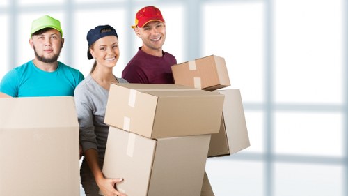 Load-based and cubic-yard moving quote options for Islington removals